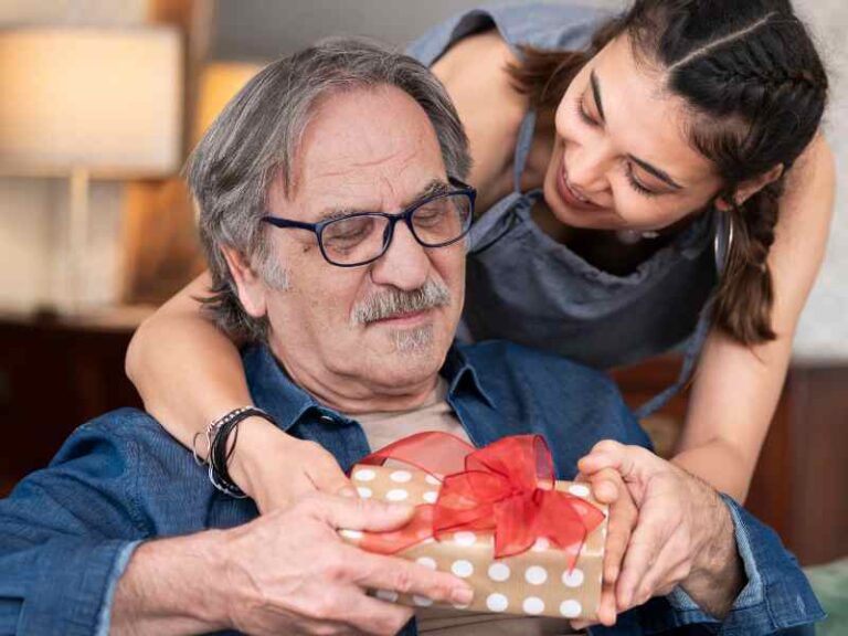 15 BEST FATHER&rsquo;S DAY SUBSCRIPTION GIFTS TO MAKE YOUR DAD HAPPY