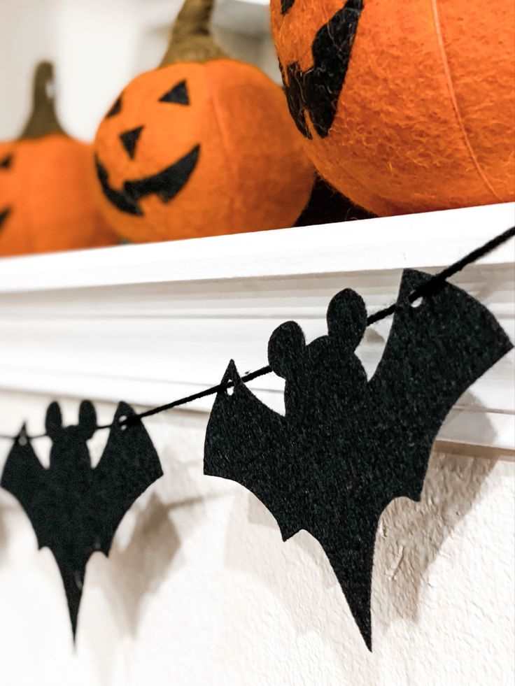 black-bat-garland-for-diy-halloween-garland-ideas