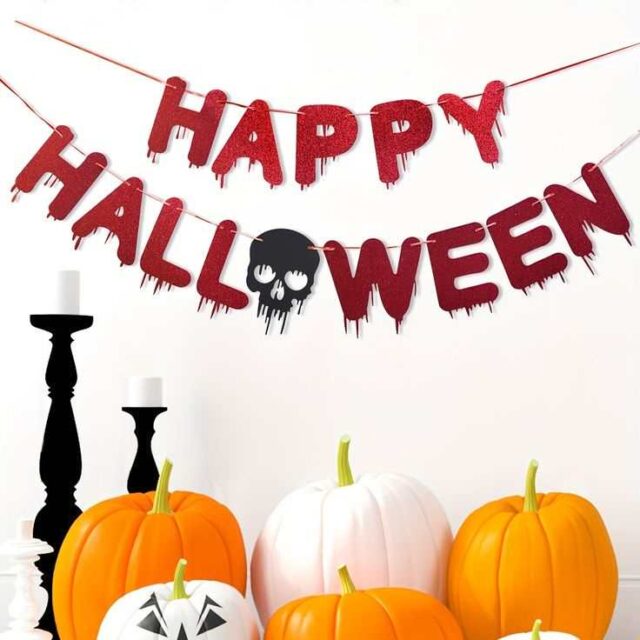 15 DIY HALLOWEEN GARLAND IDEAS TO CREATE - Anuri's Journey