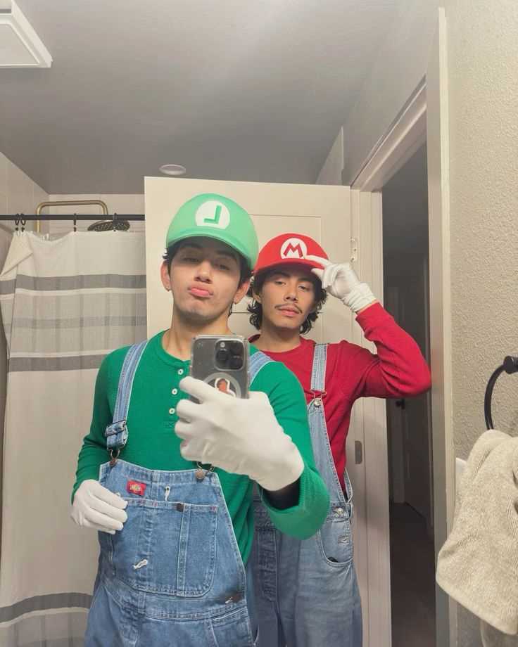 mario-and-luigi-halloween-costume-ideas-for-brothers