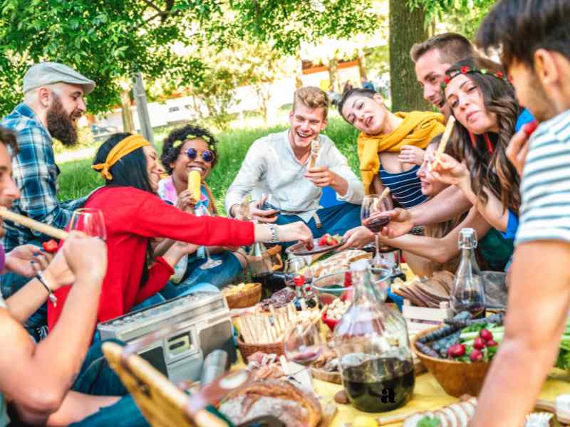 labor-day-party-ideas-picnic-in-the-park