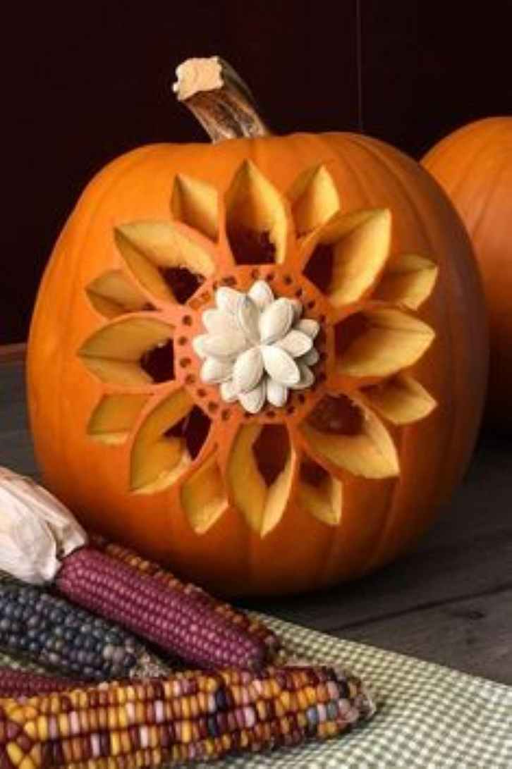 sunflower-pumpkin-carving-ideas