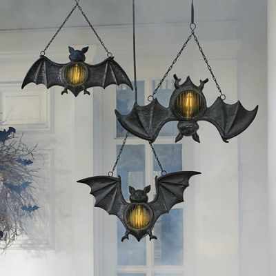 bat-swarm-lanterns-diy-halloween-mason-monster-idea