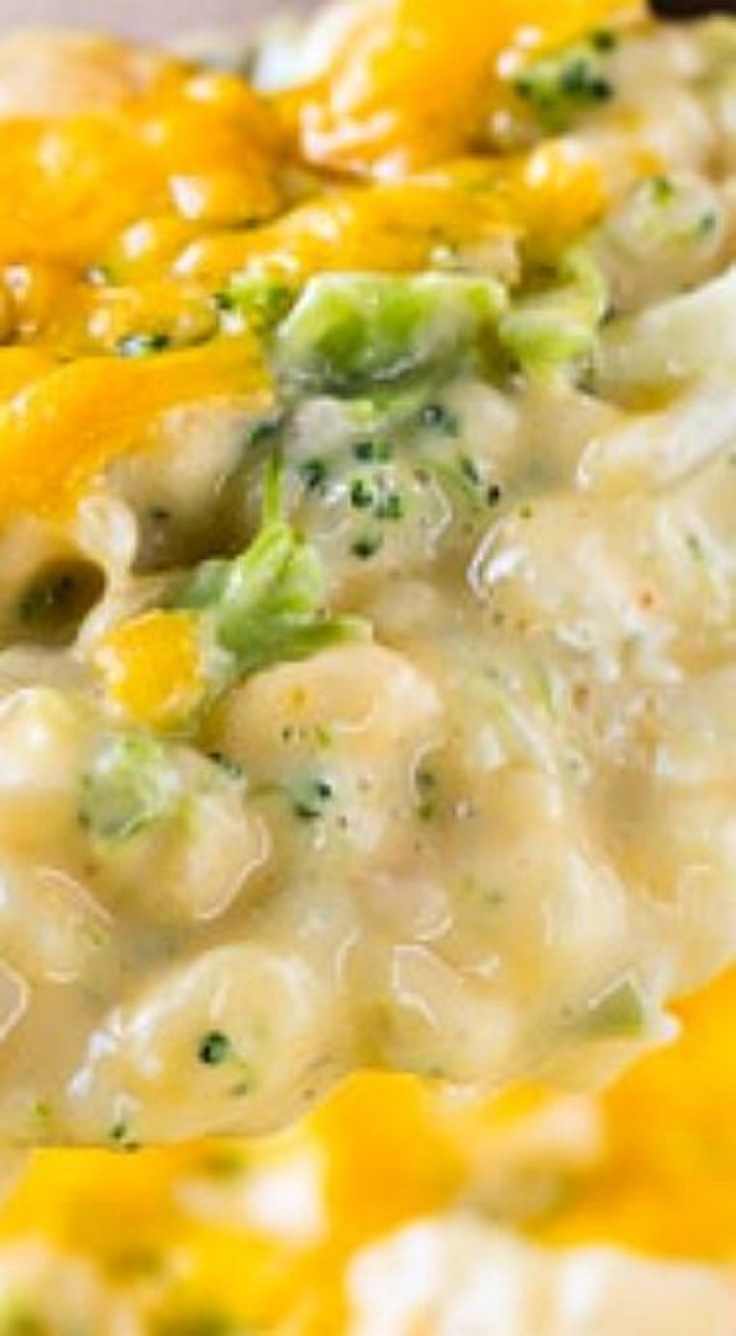 cheesy-broccoli-and-rice-casserole