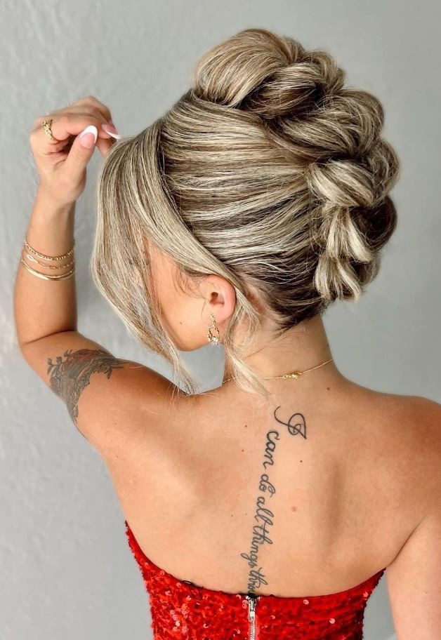 classic-ballerina-bun-as-a-thanksgiving-hairstyles-idea