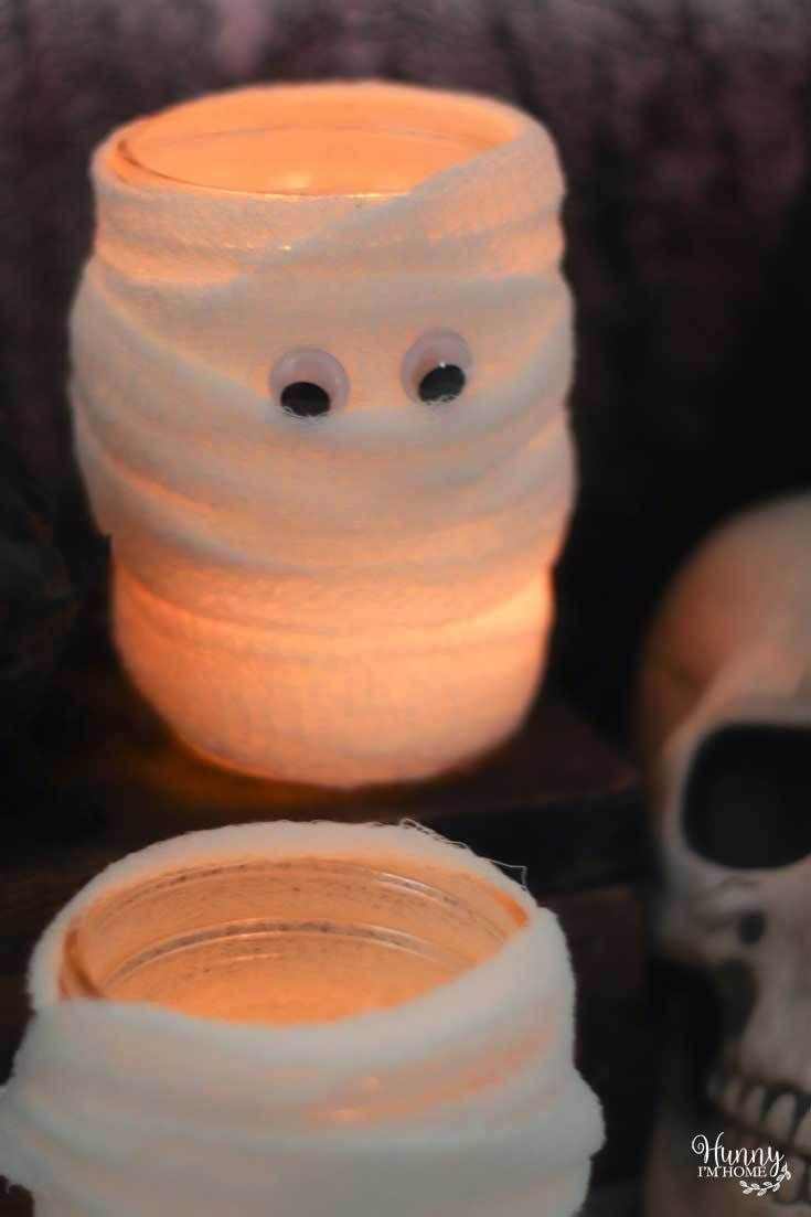 mummy-candle-holders-diy-halloween-mason-jar-ideas