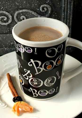 witch's-brew-hot-cocoa--halloween-spooky-basket-ideas