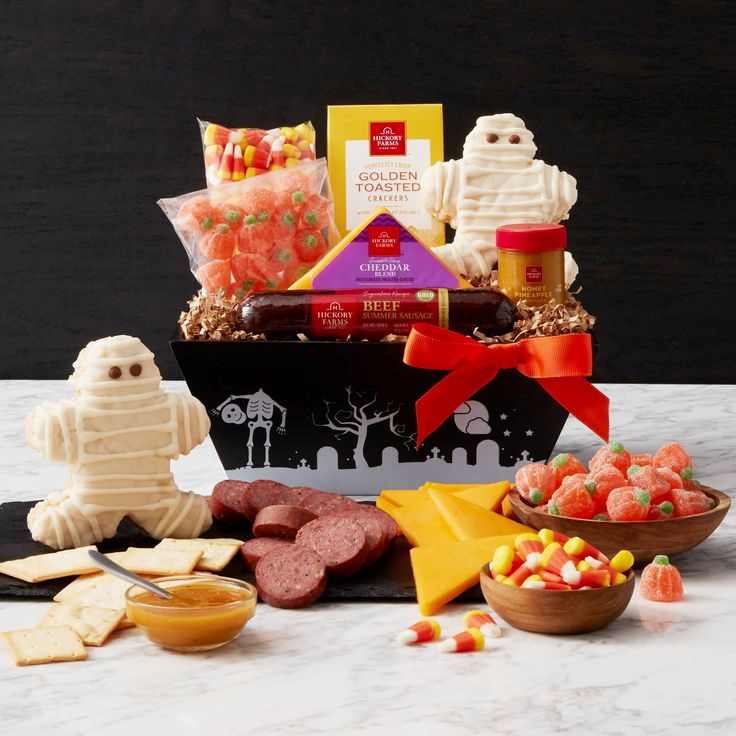 creepy-cookies-halloween-spooky-basket-ideas