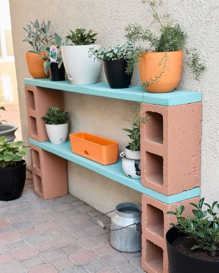 minimalist-shelving-for-small-budget-patio-designs