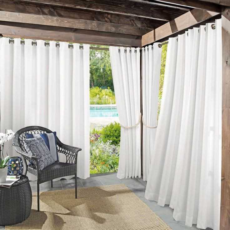 outdoor-curtain-as-an-inspiration-for-small-budget-patio-inspiratio