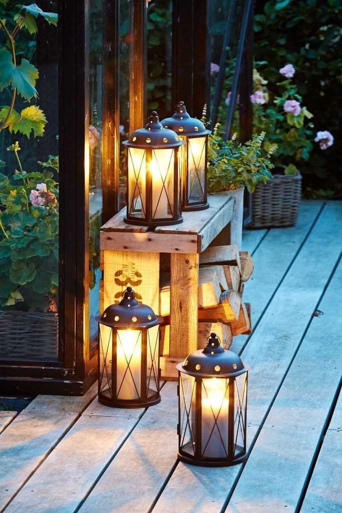 Outdoor-lanterns-as-a-budget-friendly-way-to-create-a-cozy-outdoor-retreat