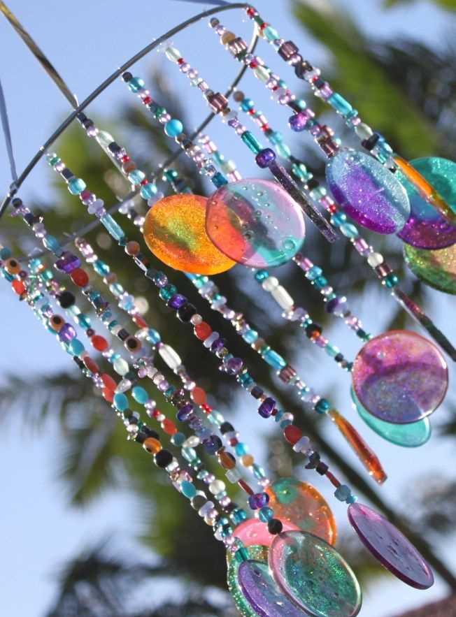 wind-chimes-and-suncatchers-as-an-t-enhance-your-patio-ambiance