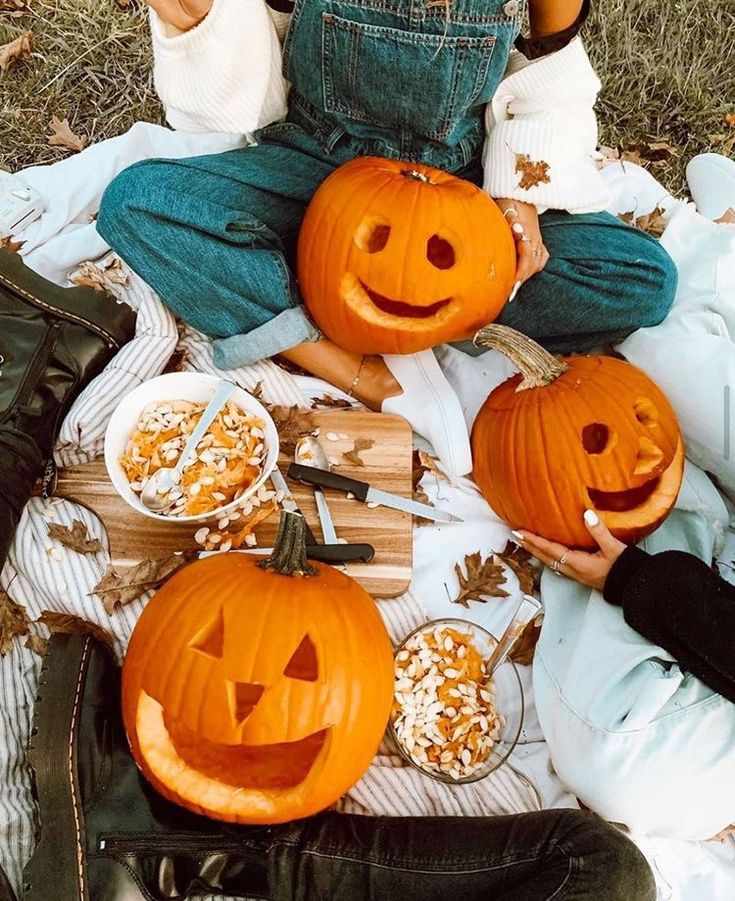 carve-pumpkins-fun-fall-activities-for-adults