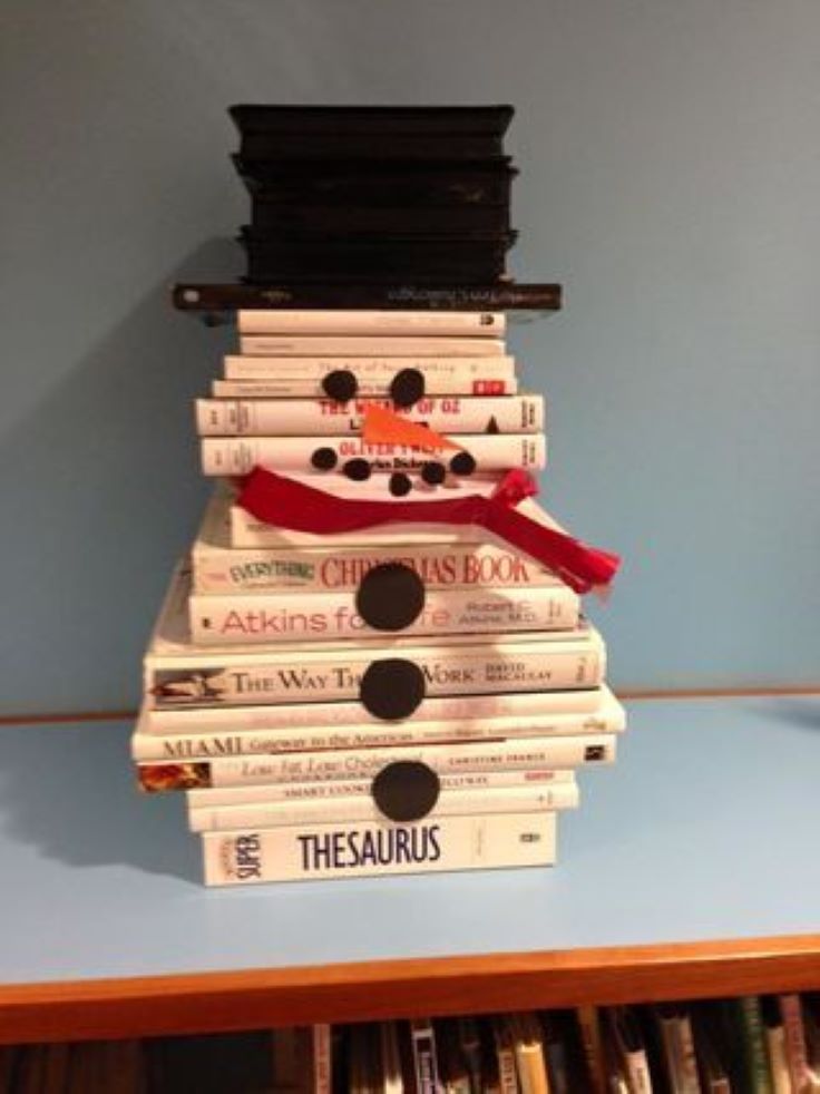 christmas-books-diy-christmas-shelf-decor