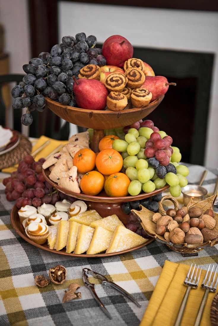 seasonal-fruit-display