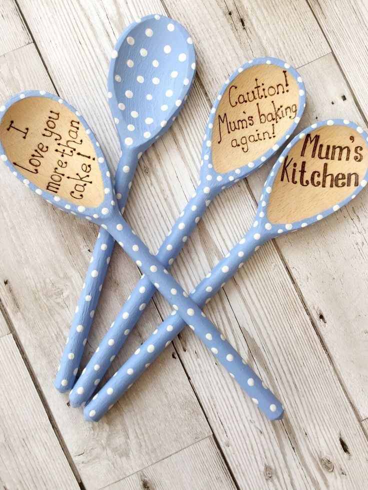 handpainted-wooden-spoons-thanksgiving-crafts-for-adults