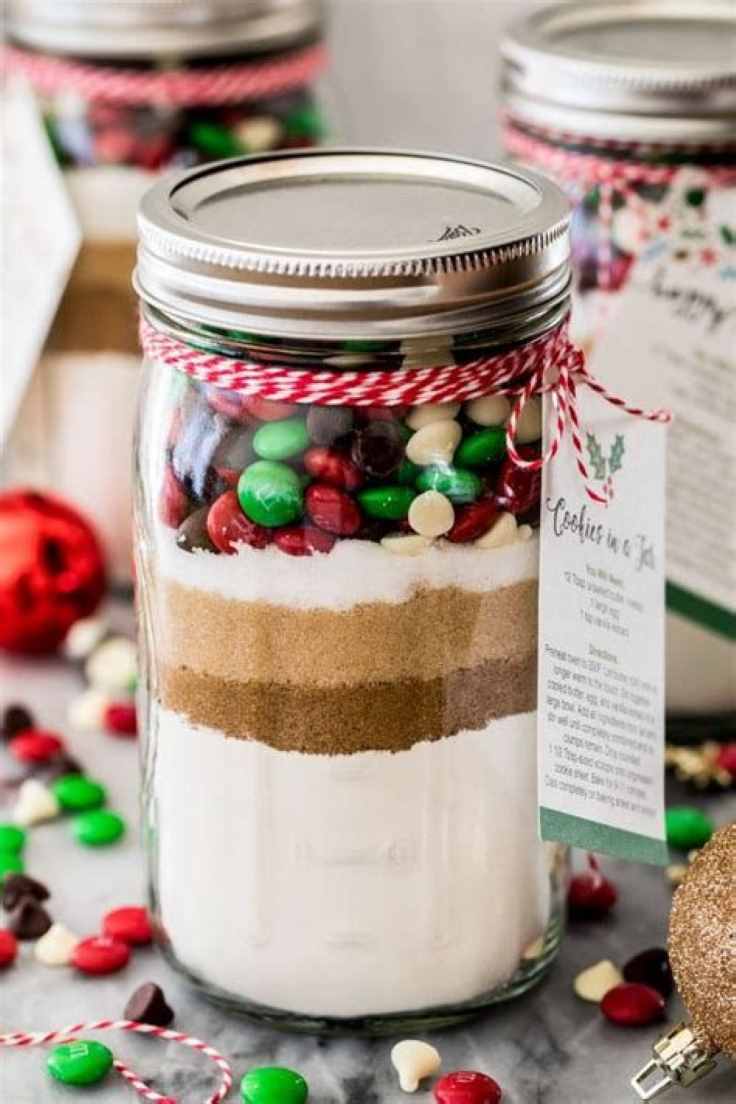 homemade-cookies-mason-jar-christmas-gift-