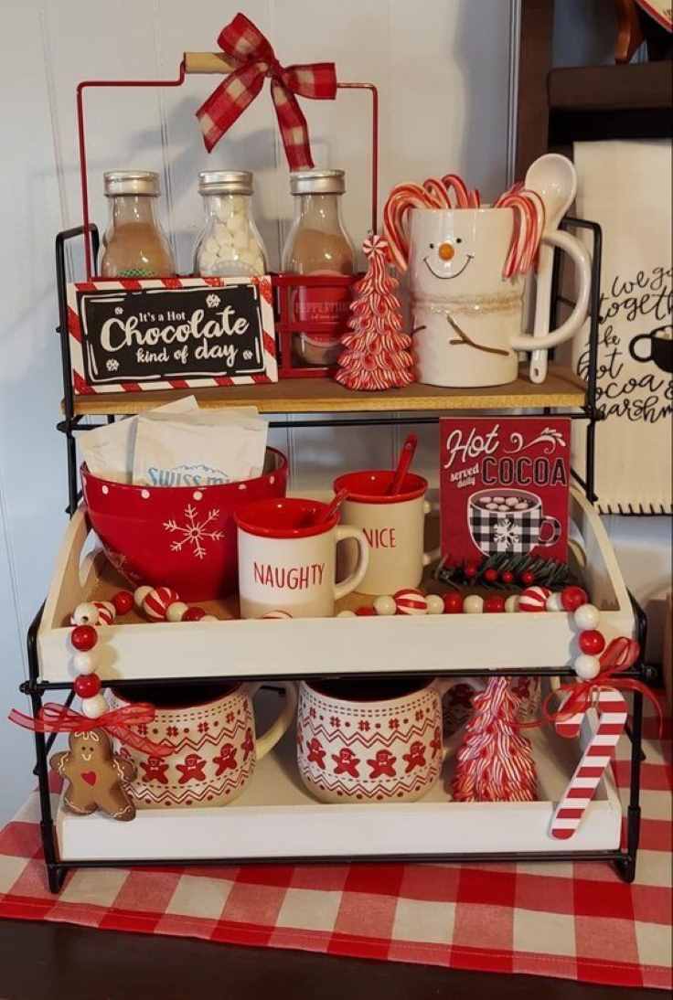 hot-cocoa-bar-christmas-brunch-decor-ideas