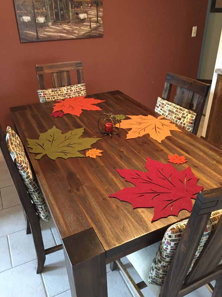 leaf-placemats-thanksgiving-decorating-ideas