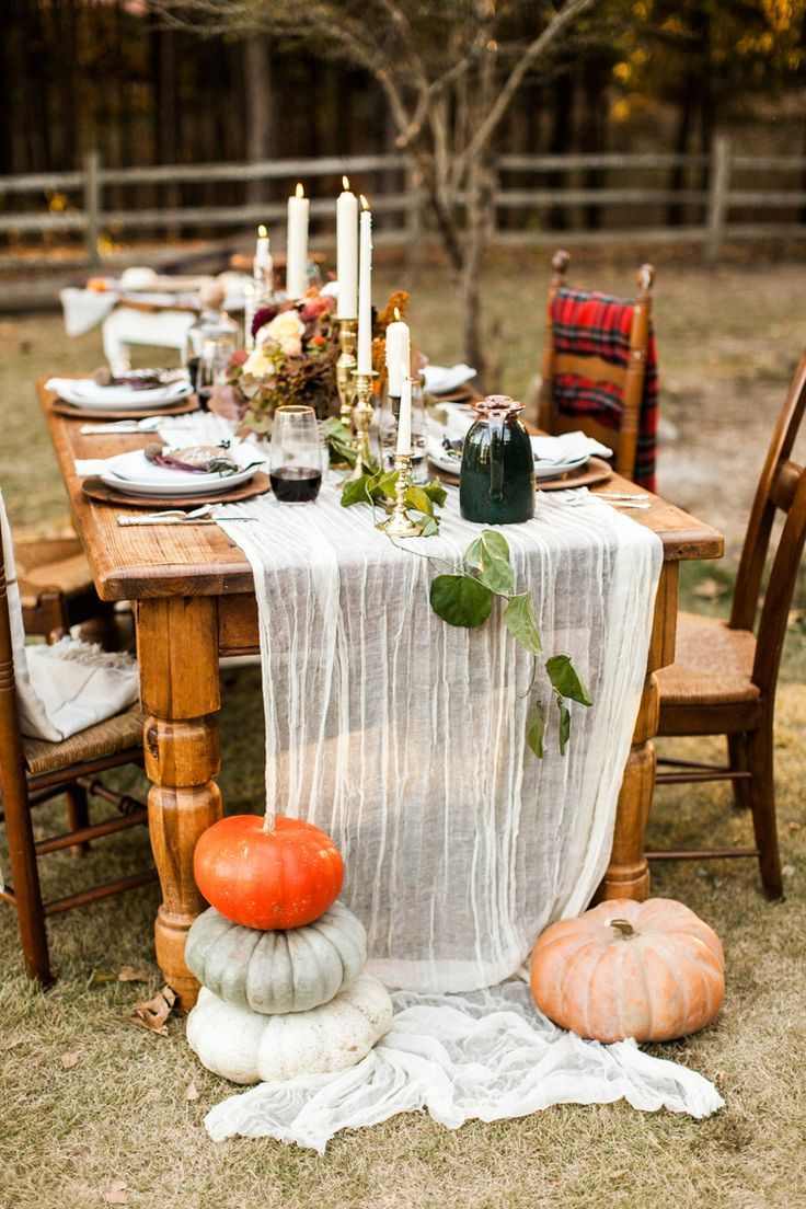 outdoor-dining-thanksgiving-decorating-ideas