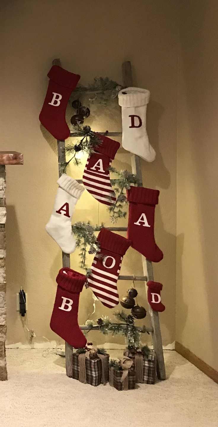 rustic-stockings-farmhouse-outdoor-christmas-decorations