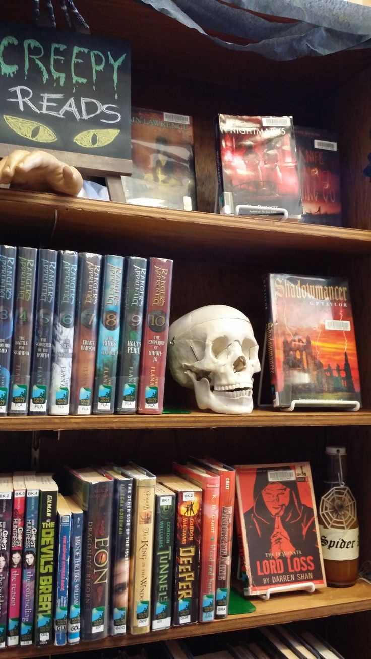 spooky-library-visit-halloween-date-idea