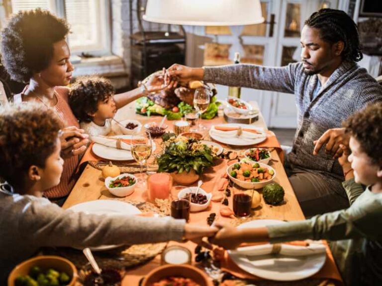 25 impressive Thanksgiving gratitude games to do with loved ones