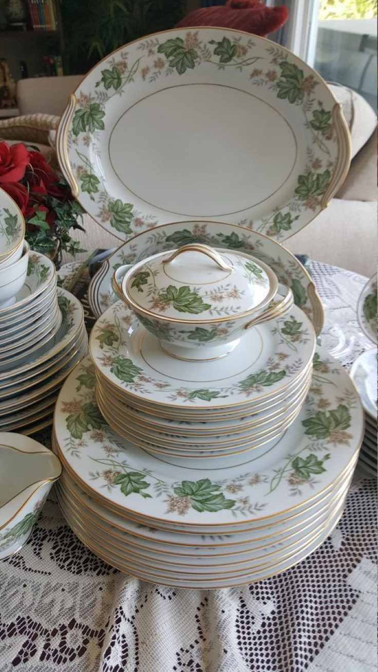 themed-tableware