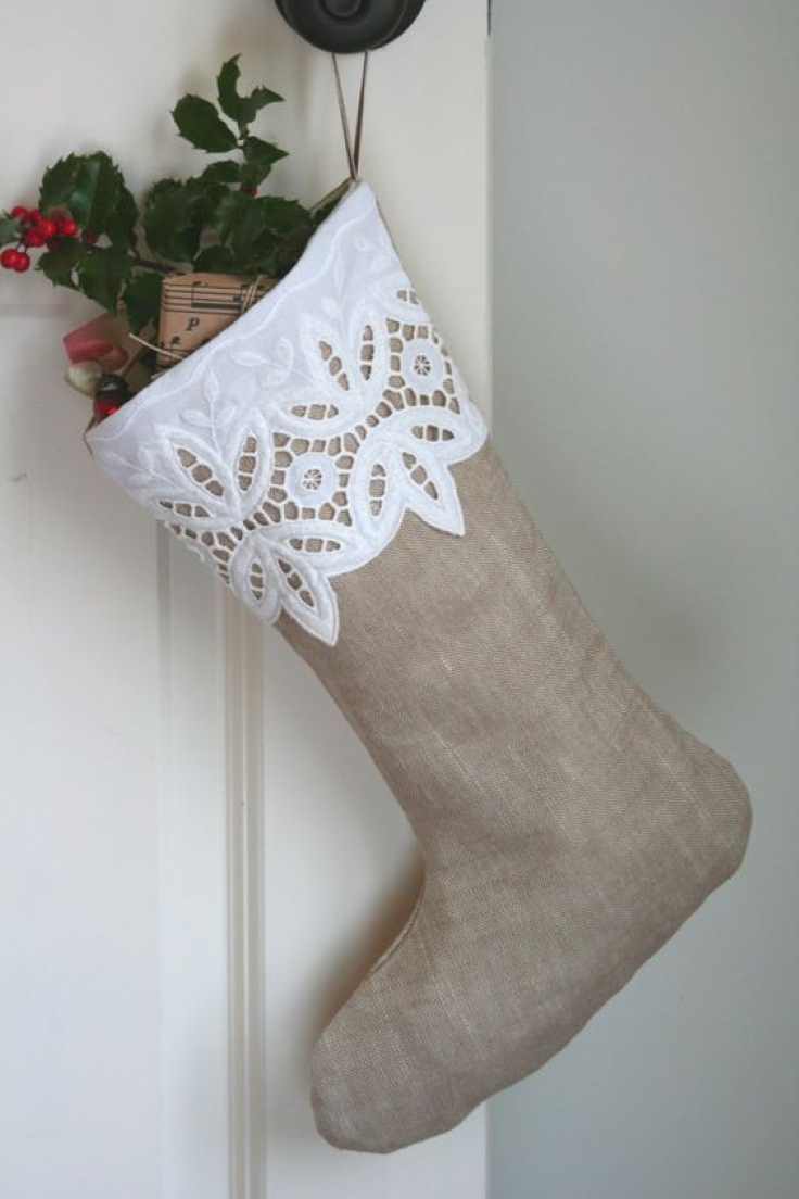 vintage-doily-stocking-christmas-stocking-ideas