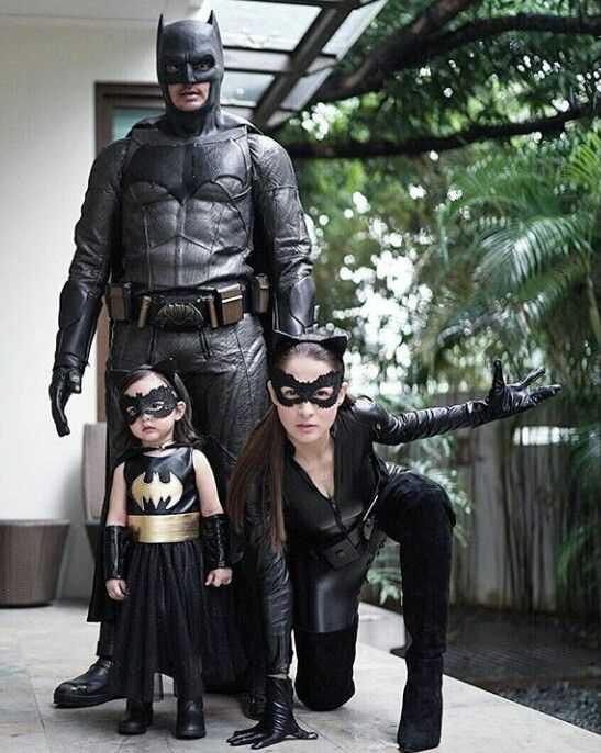 Batman-Family-as-a-mom-dad-and-baby-halloween-costume-idea 