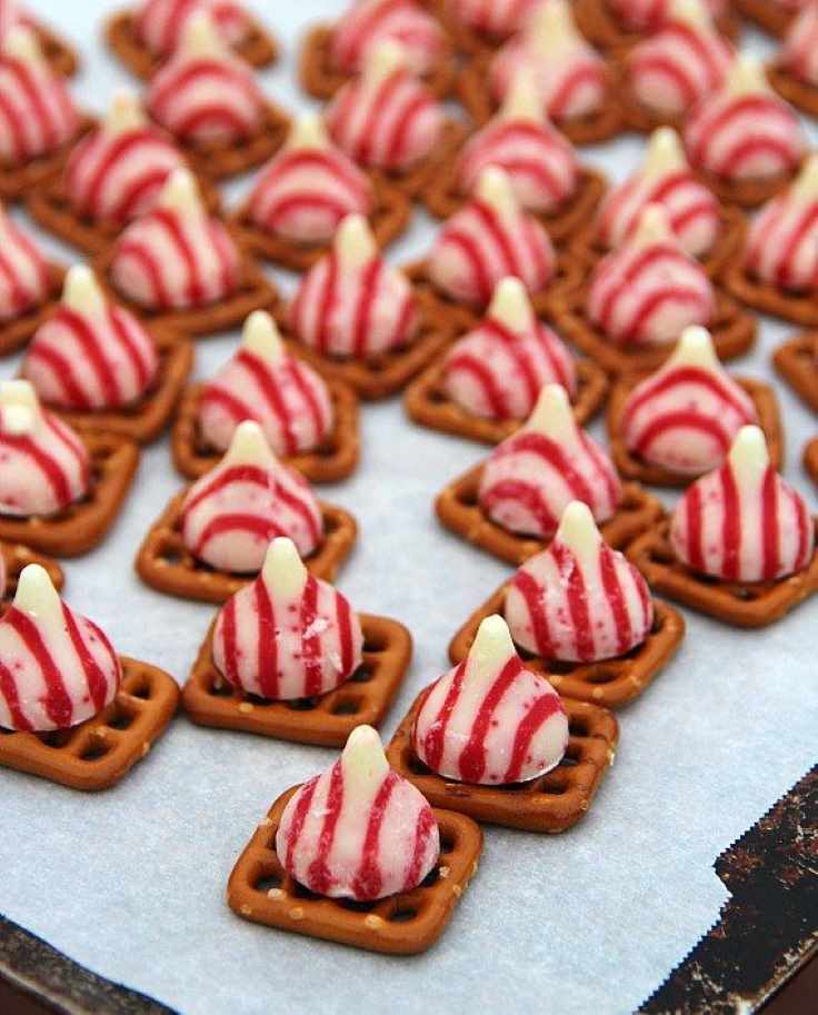 candy-cane-pretzel-bites-school-christmas-party-food