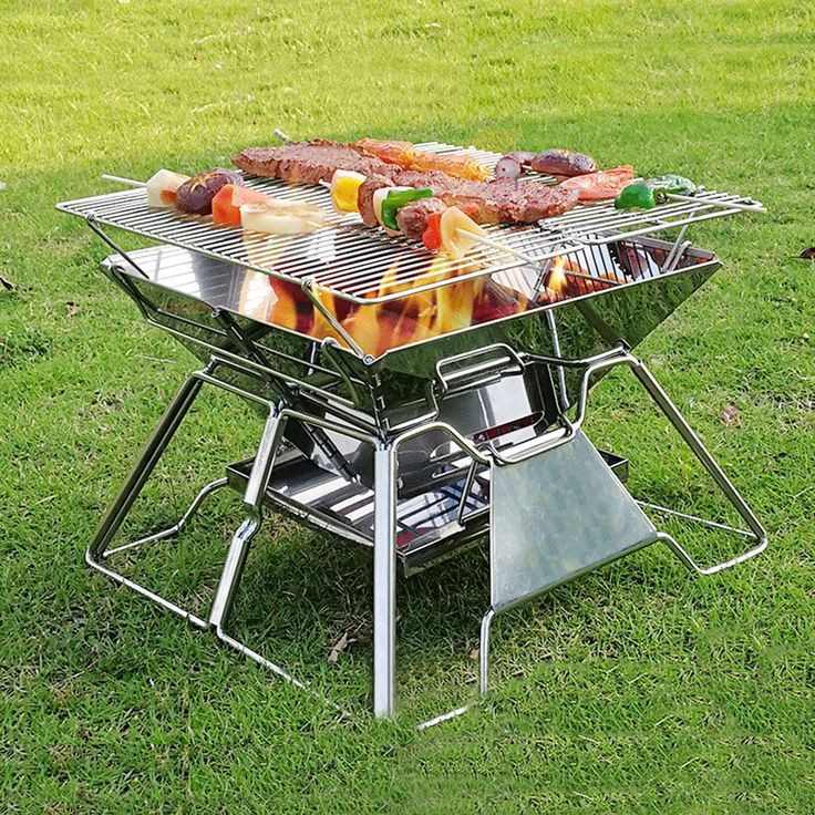 Compact-grill-as-a-way-to-transform-small-patio-into-multipurpose-space 