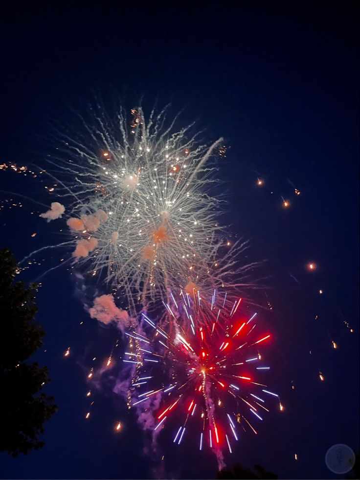 attend-a-firework's-night-new-year's-eve-ideas