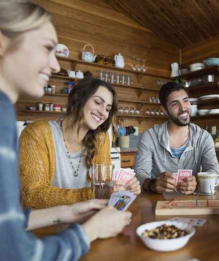 hosting-friendsgiving-as-one-of-the-exciting-thing-to-do-for-thanksgiving-weekend