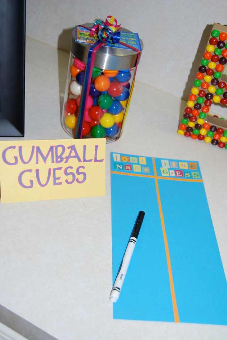 gumball-guessing-game-mardi-gras-party-games