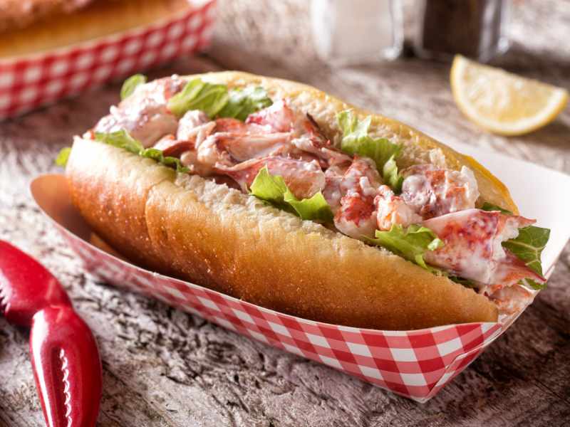 lobster-rolls-new-year's-eve-food-ideas