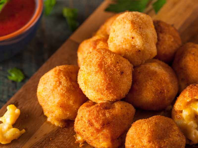 mac-and-cheese-bites-new-year's-eve-food-ideas