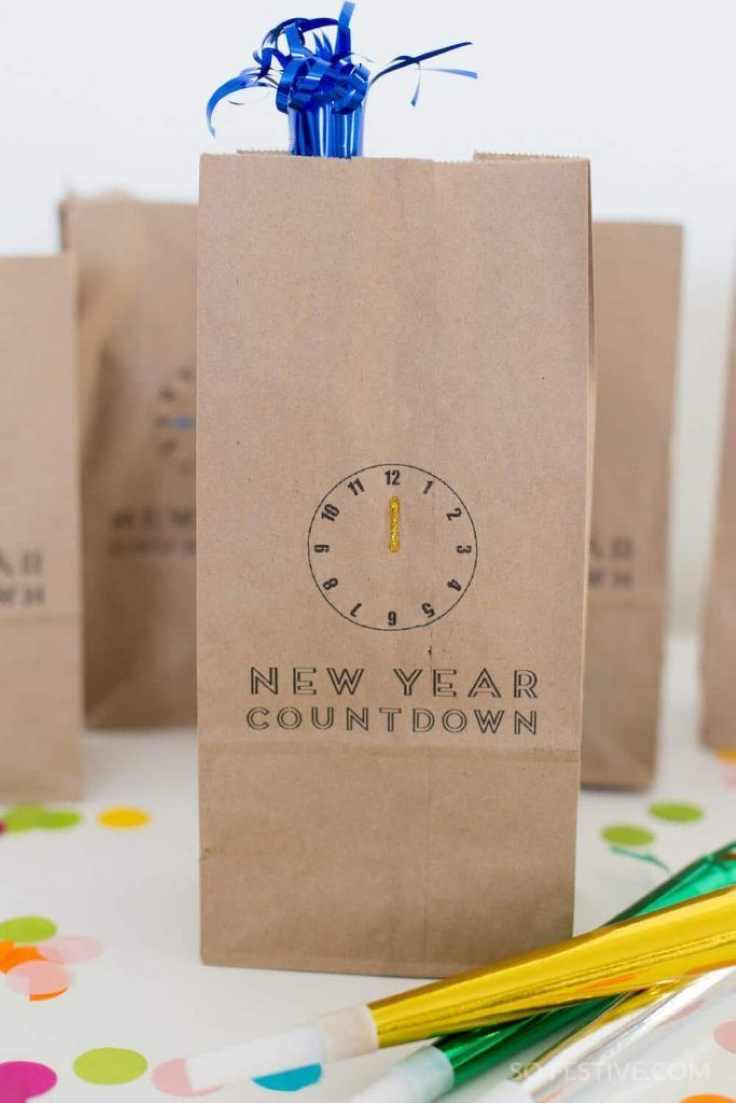 new-year's-eve-countdown-bags-family-new-year's-eve-get-together-ideas