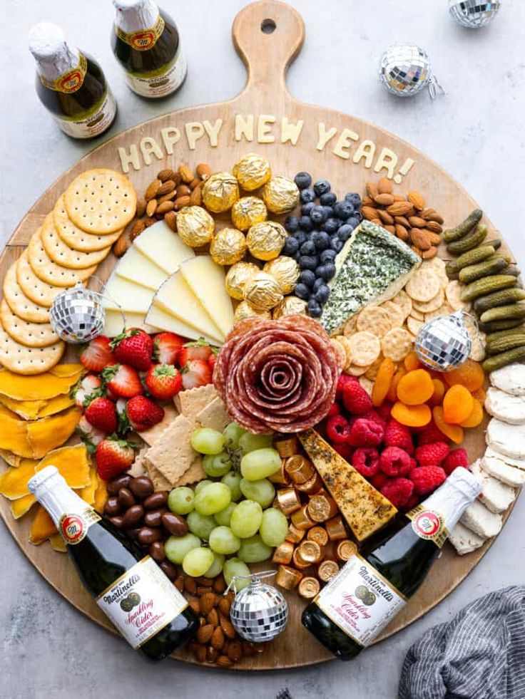 new-year's-eve-midnight-snack-board