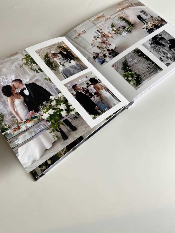 Personalized-Photo-Album-Family-Portrait-as-a-Christmas-gift-ideas-for-parents-to-love 