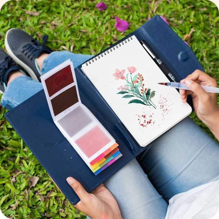 Portable-Watercolor-Set-as-a-gift-for-artsy-people-to-adore 