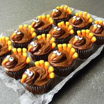Making-seasonal-treats-as-one-of-the-exciting-thing-to-do-for-thanksgiving-weekend