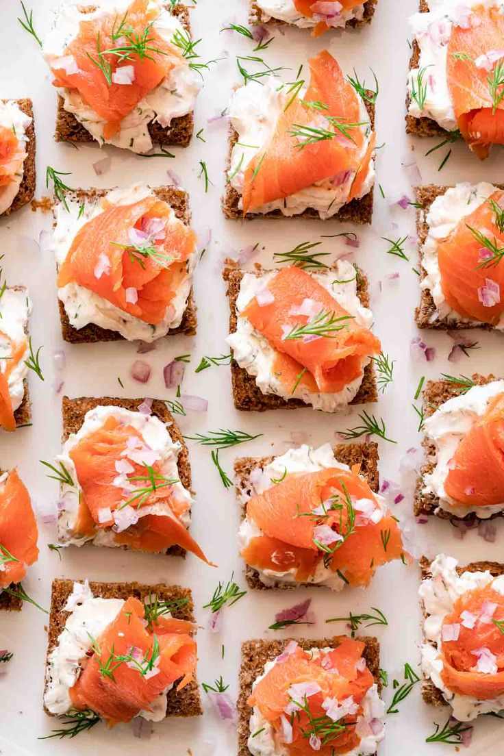 smoked-salmon-canapes