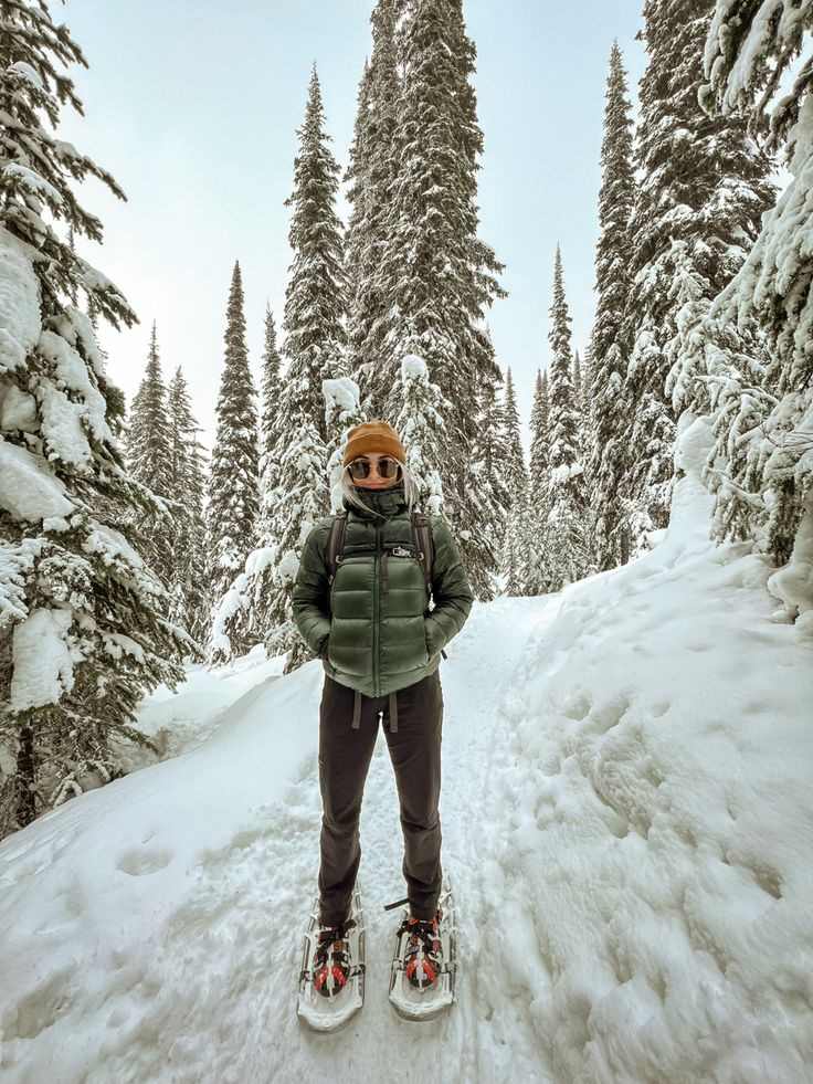 snowshoeing-adventure-winter-activities-for-couples