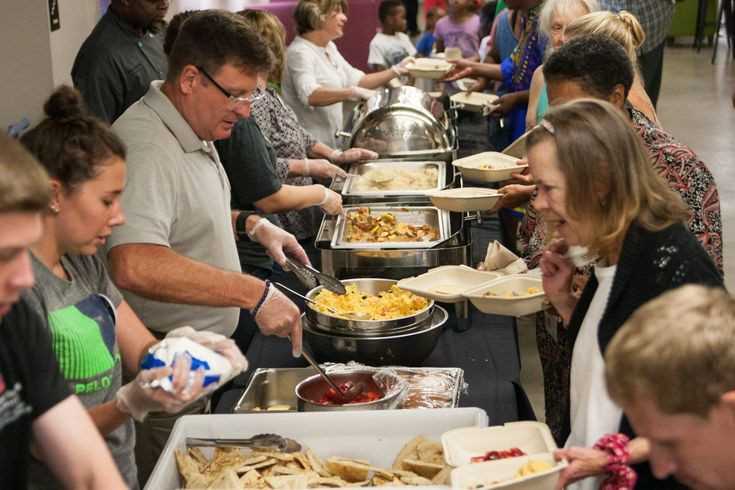 Soup-kitchen-as-one-of-the-exciting-thing-to-do-for-thanksgiving-weekend 