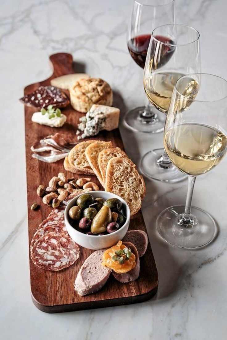 wine-pairing-board