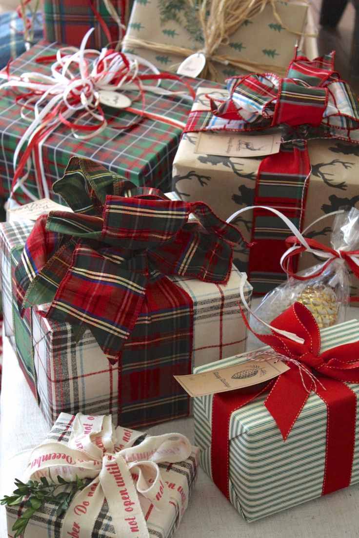 diy-gift-wrapping-section