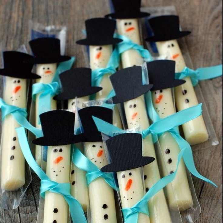 snowman-cheese-sticks