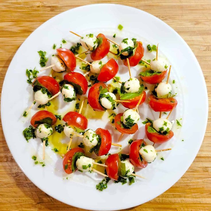 mini-caprese-bites