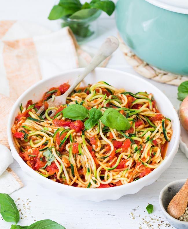 zucchini-noodles-with-marinara